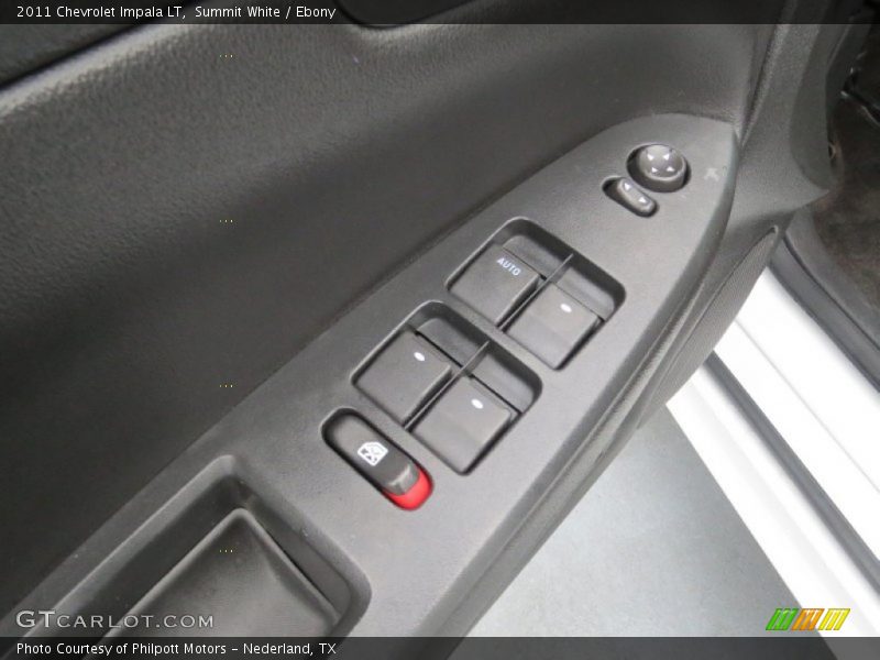 Summit White / Ebony 2011 Chevrolet Impala LT