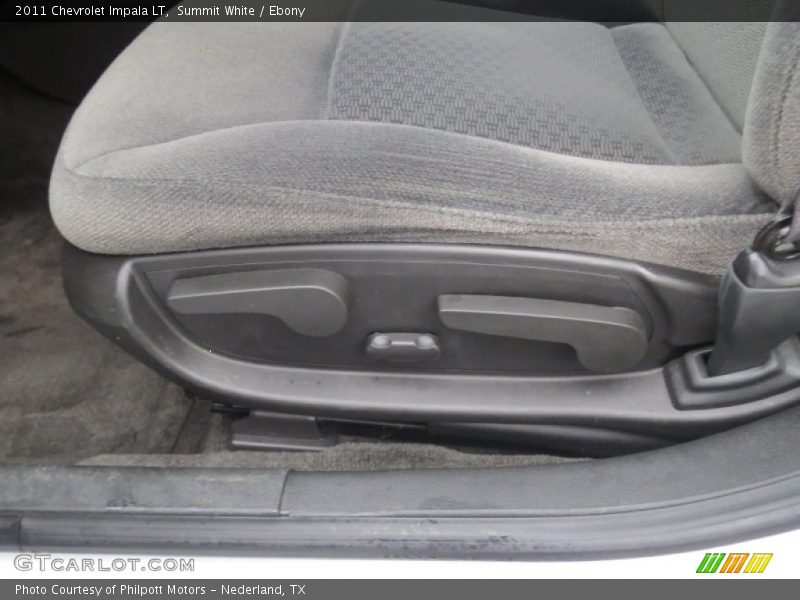 Summit White / Ebony 2011 Chevrolet Impala LT