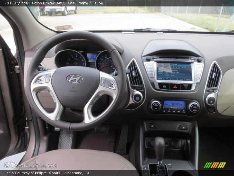 Dashboard of 2013 Tucson Limited AWD