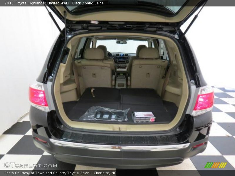  2013 Highlander Limited 4WD Trunk