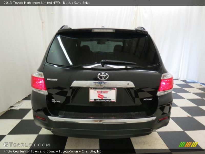 Black / Sand Beige 2013 Toyota Highlander Limited 4WD