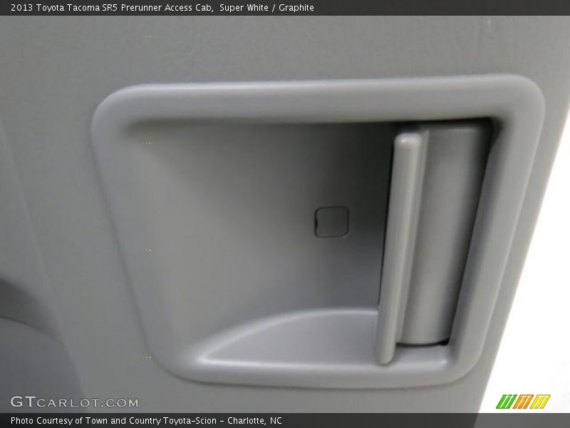 Super White / Graphite 2013 Toyota Tacoma SR5 Prerunner Access Cab