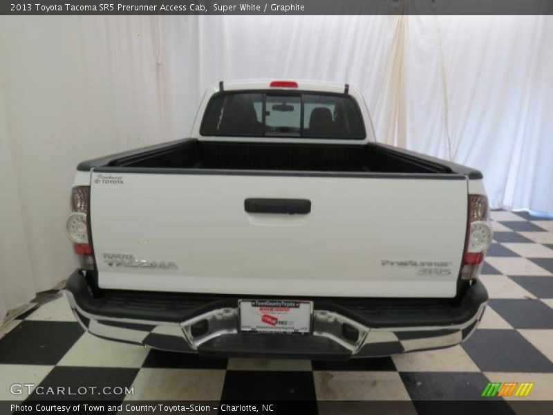 Super White / Graphite 2013 Toyota Tacoma SR5 Prerunner Access Cab
