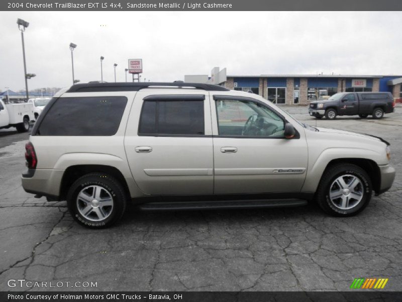 Sandstone Metallic / Light Cashmere 2004 Chevrolet TrailBlazer EXT LS 4x4