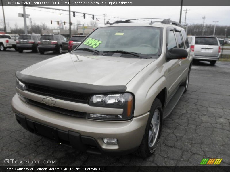 Sandstone Metallic / Light Cashmere 2004 Chevrolet TrailBlazer EXT LS 4x4