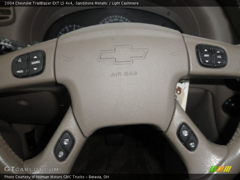 Sandstone Metallic / Light Cashmere 2004 Chevrolet TrailBlazer EXT LS 4x4