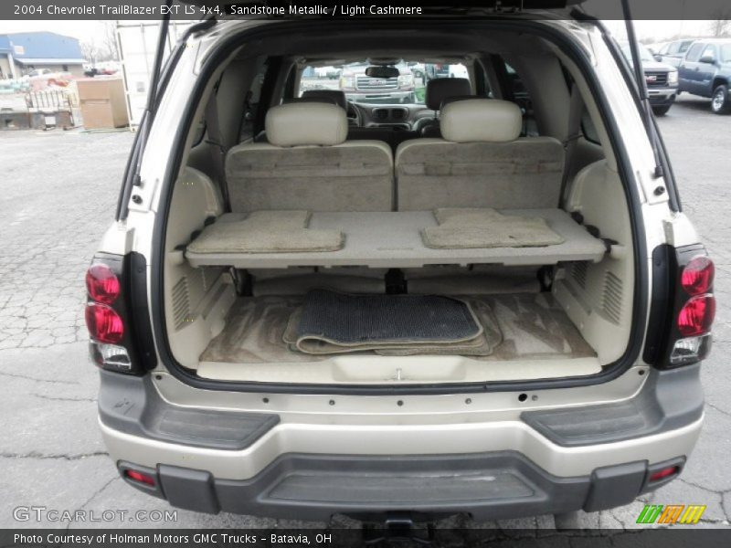 Sandstone Metallic / Light Cashmere 2004 Chevrolet TrailBlazer EXT LS 4x4