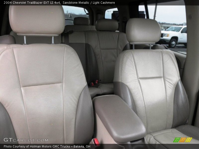 Sandstone Metallic / Light Cashmere 2004 Chevrolet TrailBlazer EXT LS 4x4