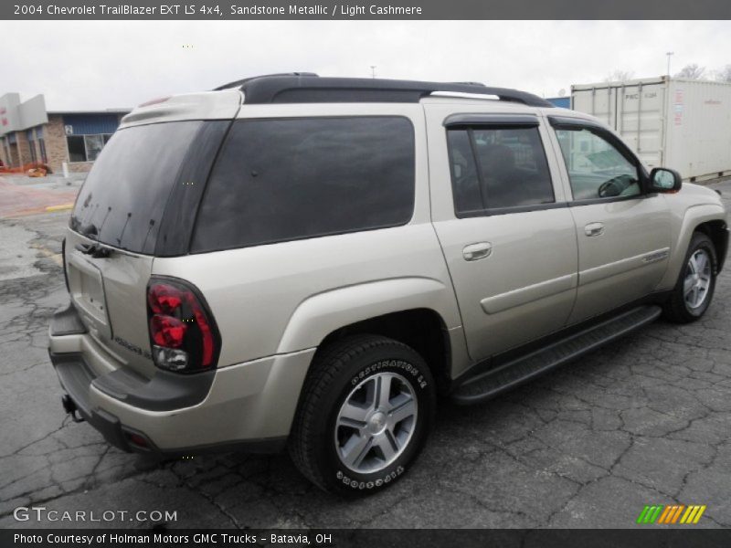 Sandstone Metallic / Light Cashmere 2004 Chevrolet TrailBlazer EXT LS 4x4