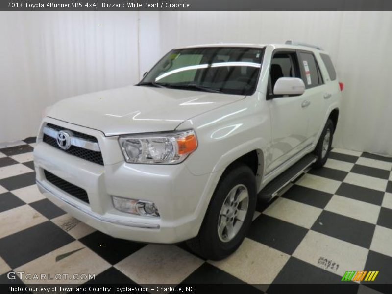 Blizzard White Pearl / Graphite 2013 Toyota 4Runner SR5 4x4