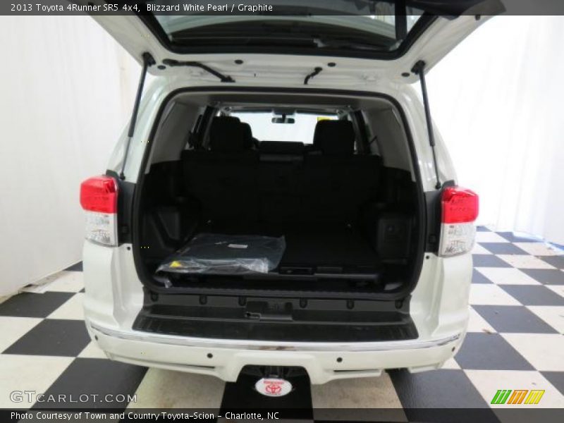 Blizzard White Pearl / Graphite 2013 Toyota 4Runner SR5 4x4