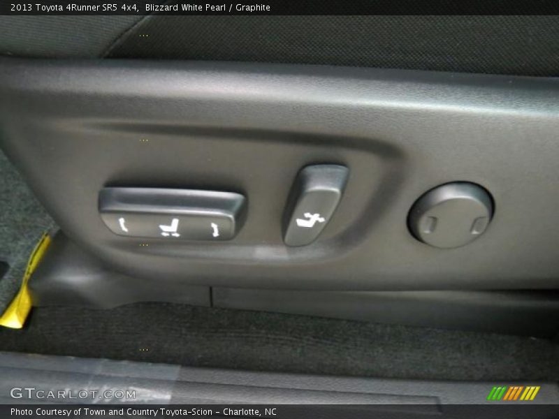 Blizzard White Pearl / Graphite 2013 Toyota 4Runner SR5 4x4