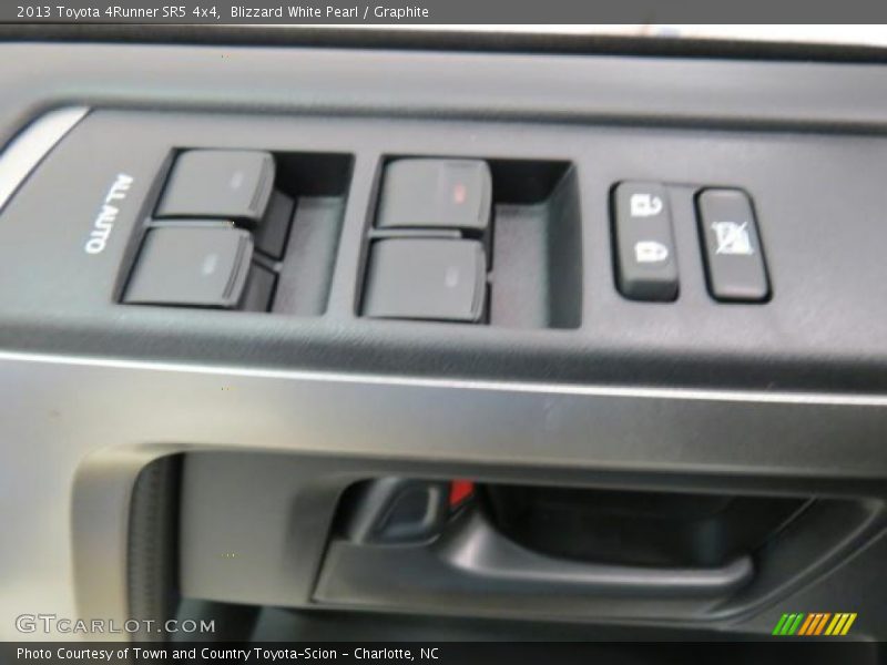 Blizzard White Pearl / Graphite 2013 Toyota 4Runner SR5 4x4
