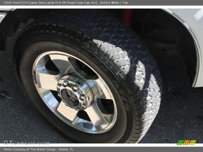 Oxford White / Tan 2006 Ford F250 Super Duty Lariat FX4 Off Road Crew Cab 4x4