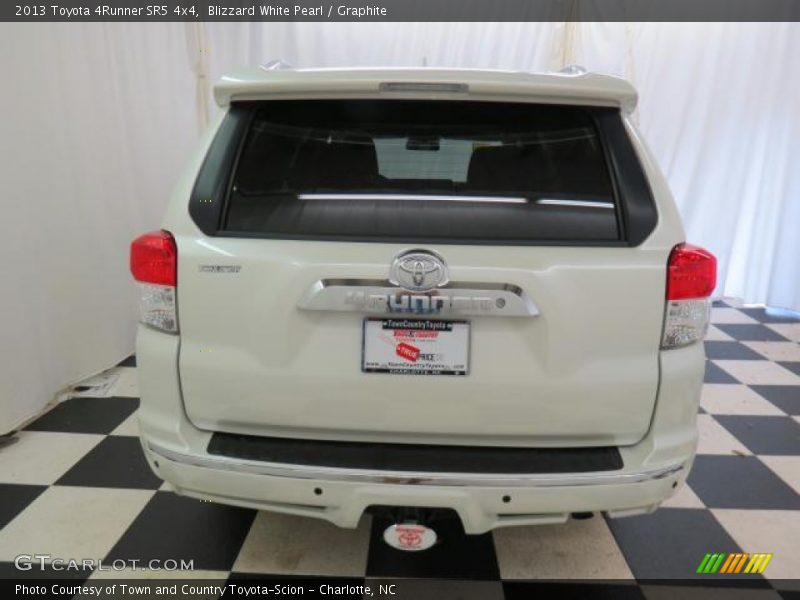 Blizzard White Pearl / Graphite 2013 Toyota 4Runner SR5 4x4
