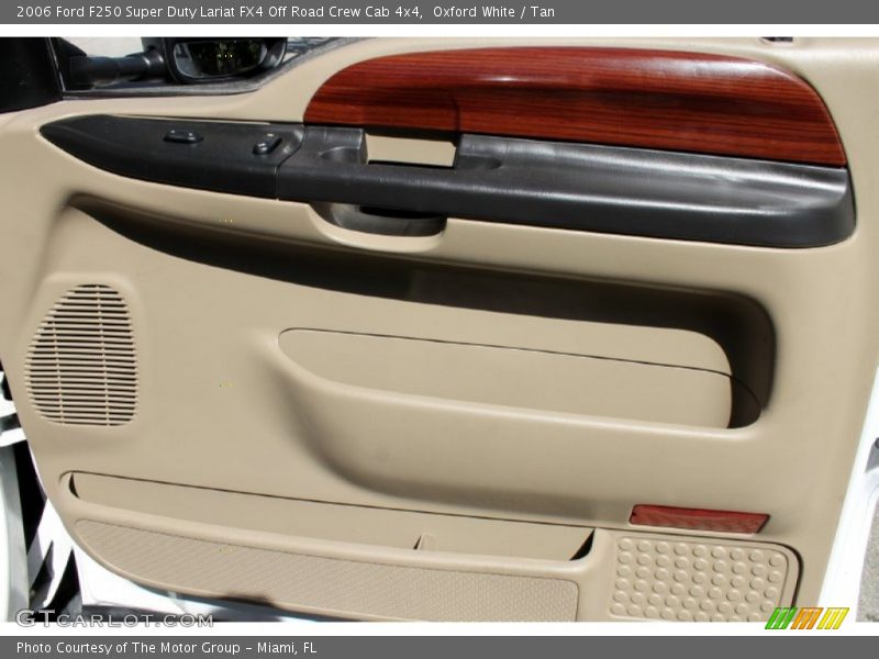 Oxford White / Tan 2006 Ford F250 Super Duty Lariat FX4 Off Road Crew Cab 4x4