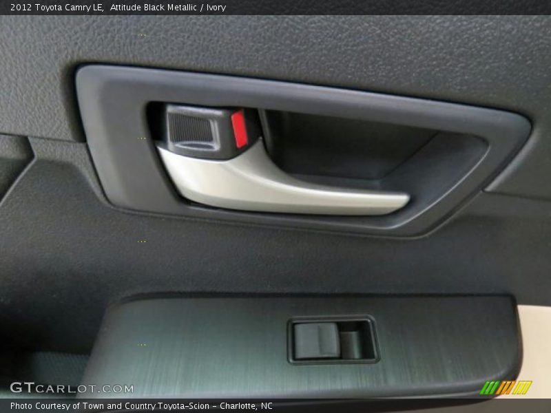 Attitude Black Metallic / Ivory 2012 Toyota Camry LE