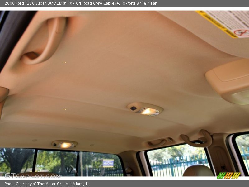 Oxford White / Tan 2006 Ford F250 Super Duty Lariat FX4 Off Road Crew Cab 4x4