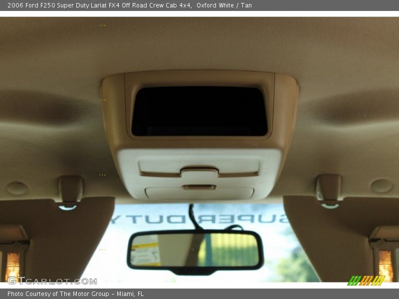 Oxford White / Tan 2006 Ford F250 Super Duty Lariat FX4 Off Road Crew Cab 4x4