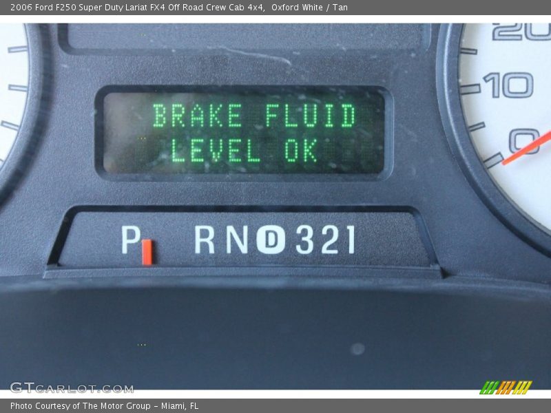 Oxford White / Tan 2006 Ford F250 Super Duty Lariat FX4 Off Road Crew Cab 4x4