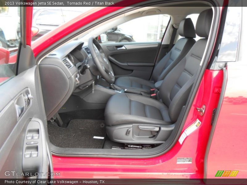 Front Seat of 2013 Jetta SE Sedan