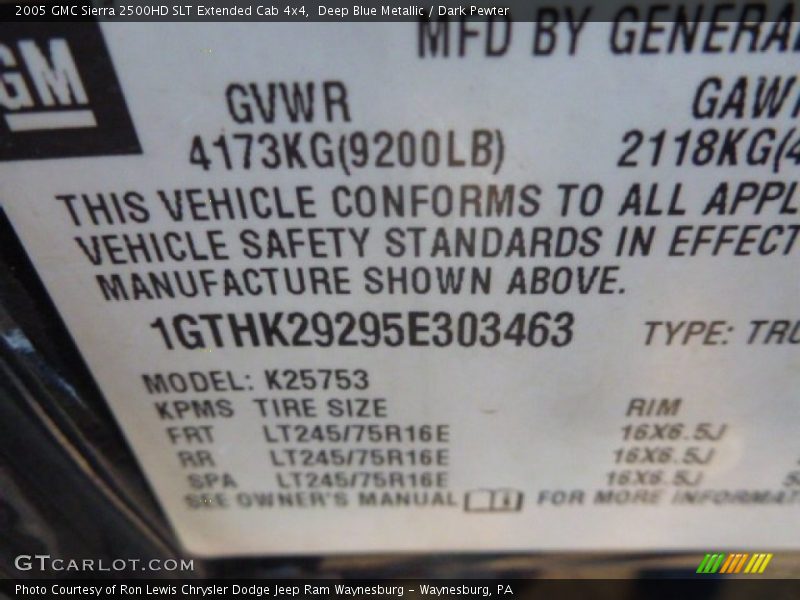Deep Blue Metallic / Dark Pewter 2005 GMC Sierra 2500HD SLT Extended Cab 4x4