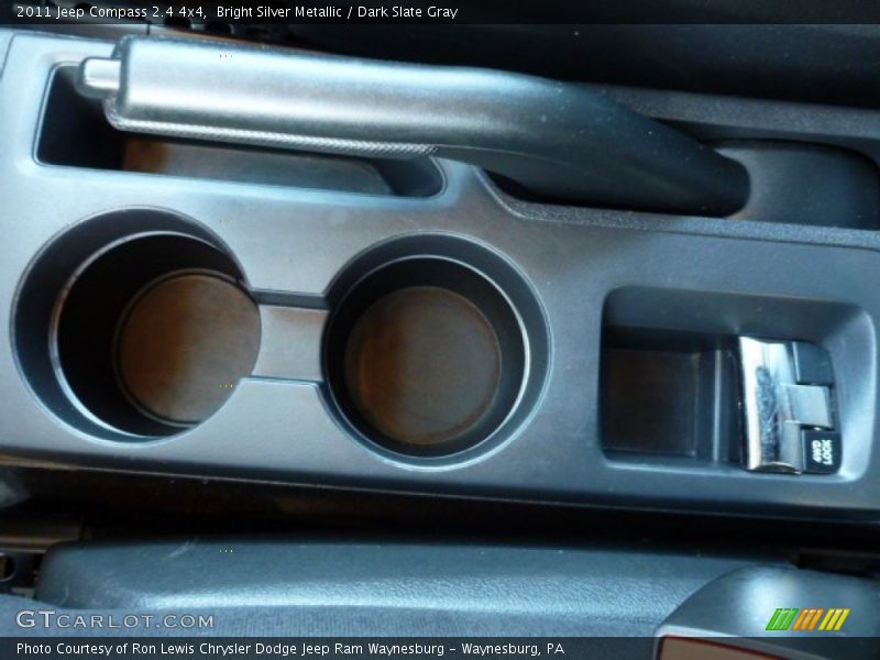 Bright Silver Metallic / Dark Slate Gray 2011 Jeep Compass 2.4 4x4