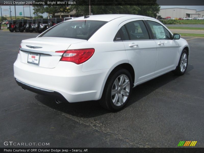 Bright White / Black 2011 Chrysler 200 Touring