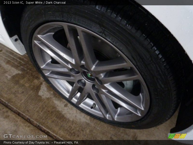 Super White / Dark Charcoal 2013 Scion tC