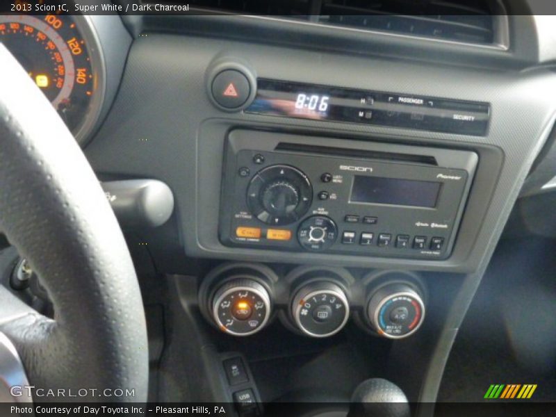 Super White / Dark Charcoal 2013 Scion tC