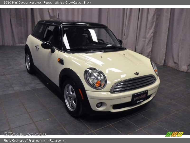 Pepper White / Grey/Carbon Black 2010 Mini Cooper Hardtop