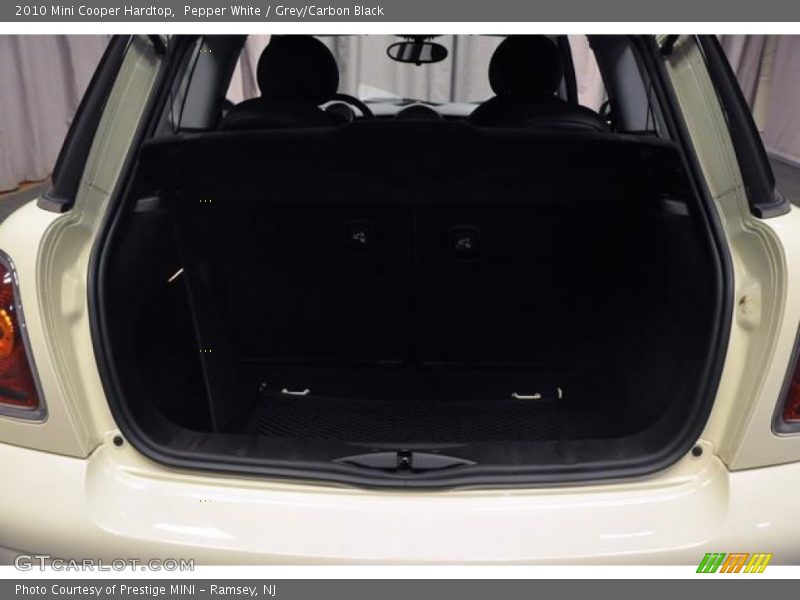 Pepper White / Grey/Carbon Black 2010 Mini Cooper Hardtop