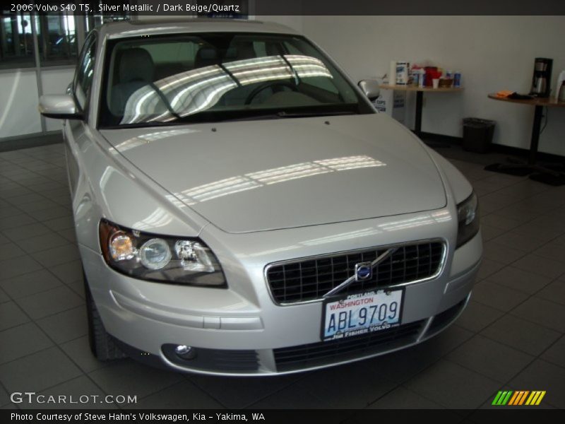 Silver Metallic / Dark Beige/Quartz 2006 Volvo S40 T5