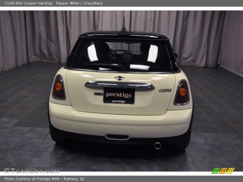Pepper White / Grey/Black 2008 Mini Cooper Hardtop