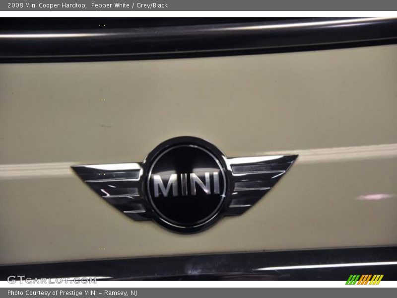 Pepper White / Grey/Black 2008 Mini Cooper Hardtop