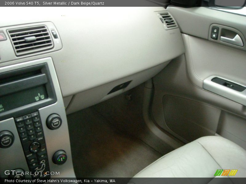 Silver Metallic / Dark Beige/Quartz 2006 Volvo S40 T5
