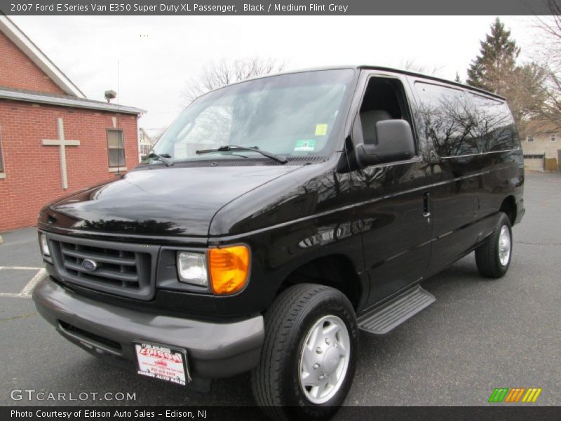 Black / Medium Flint Grey 2007 Ford E Series Van E350 Super Duty XL Passenger
