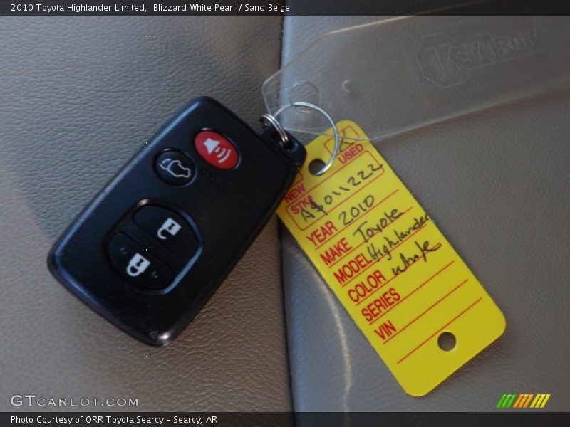 Blizzard White Pearl / Sand Beige 2010 Toyota Highlander Limited
