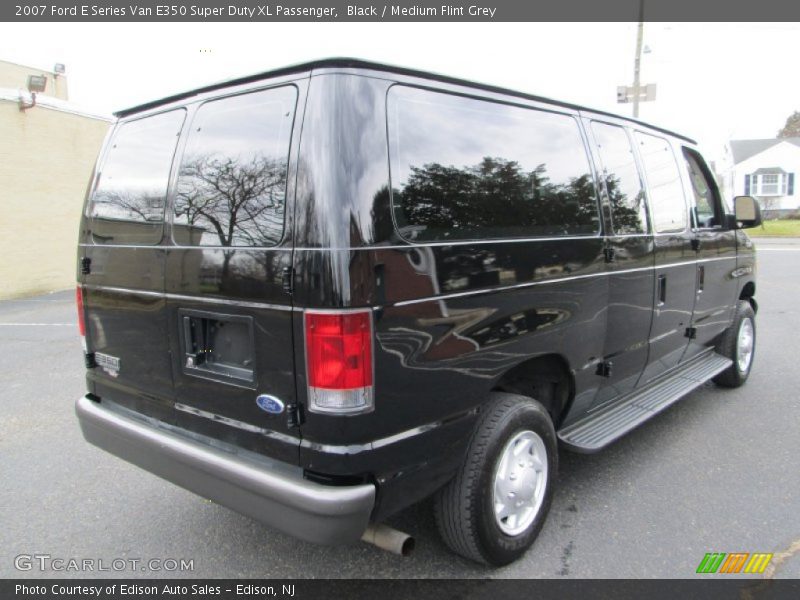 Black / Medium Flint Grey 2007 Ford E Series Van E350 Super Duty XL Passenger