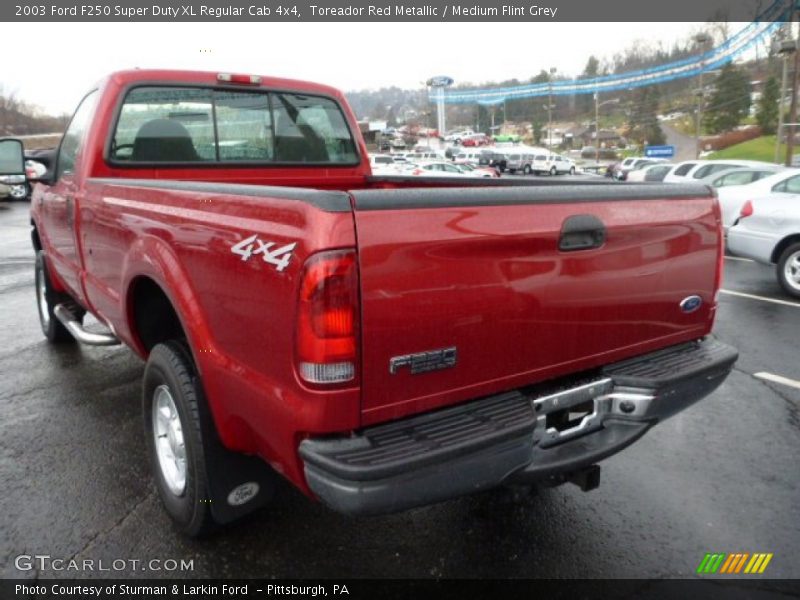 Toreador Red Metallic / Medium Flint Grey 2003 Ford F250 Super Duty XL Regular Cab 4x4