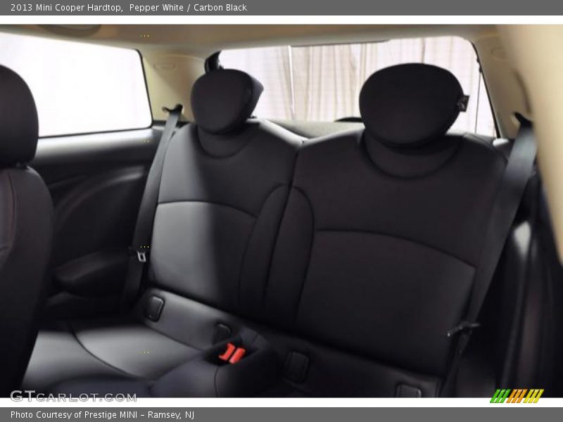 Pepper White / Carbon Black 2013 Mini Cooper Hardtop