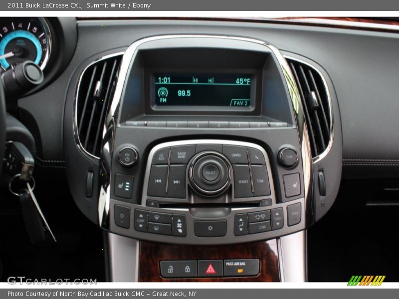 Summit White / Ebony 2011 Buick LaCrosse CXL