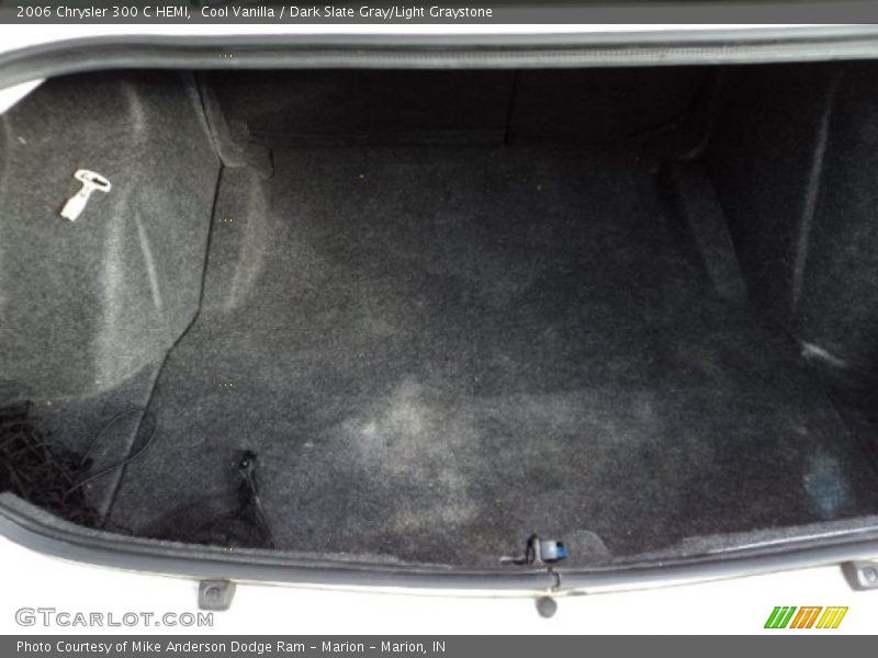 Cool Vanilla / Dark Slate Gray/Light Graystone 2006 Chrysler 300 C HEMI