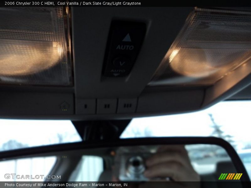 Cool Vanilla / Dark Slate Gray/Light Graystone 2006 Chrysler 300 C HEMI