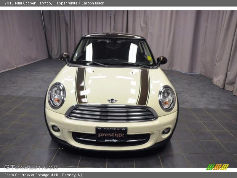 Pepper White / Carbon Black 2013 Mini Cooper Hardtop