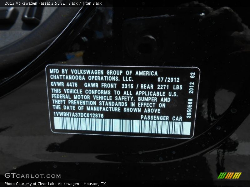 Black / Titan Black 2013 Volkswagen Passat 2.5L SE