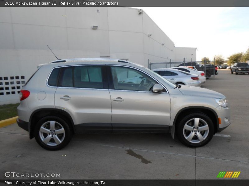Reflex Silver Metallic / Sandstone 2010 Volkswagen Tiguan SE