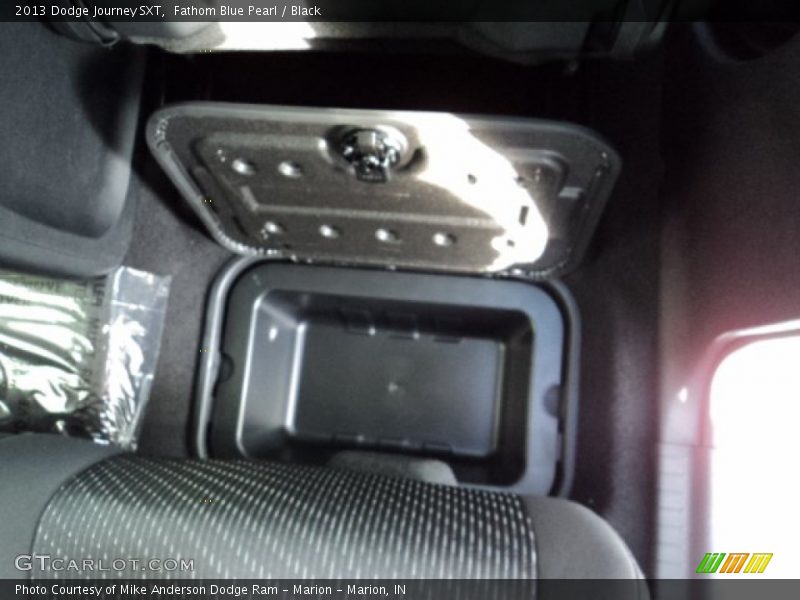 Fathom Blue Pearl / Black 2013 Dodge Journey SXT