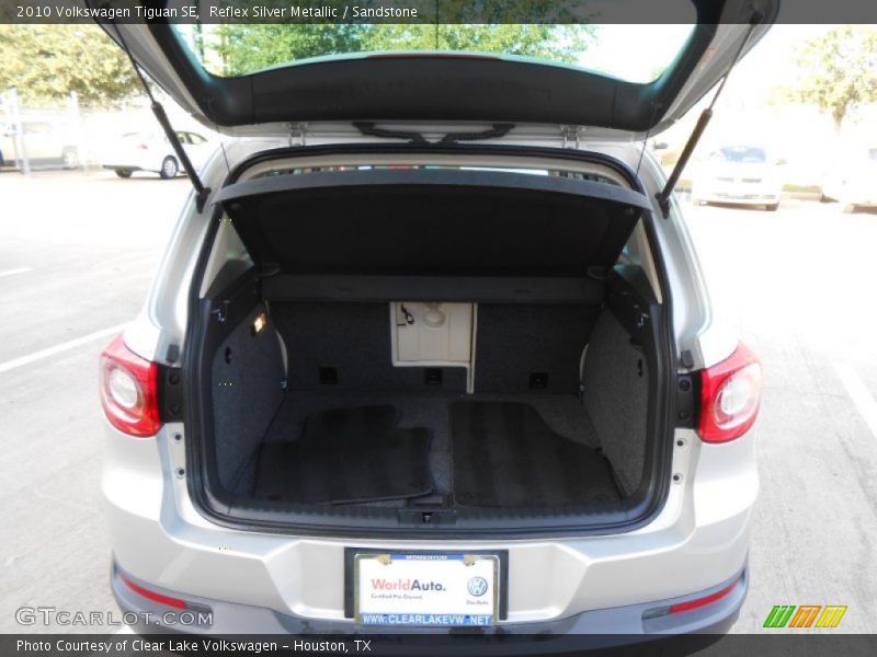 Reflex Silver Metallic / Sandstone 2010 Volkswagen Tiguan SE