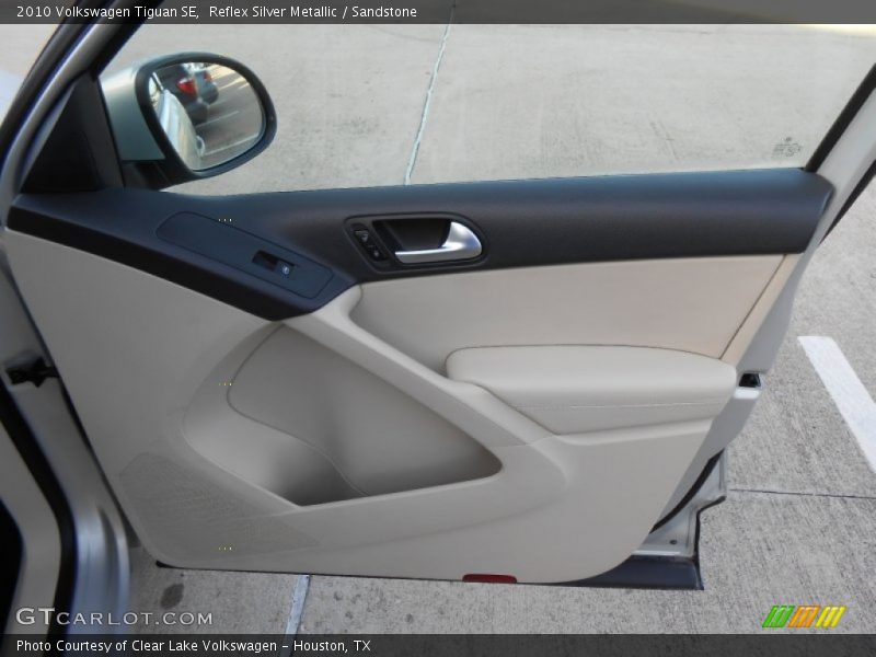 Reflex Silver Metallic / Sandstone 2010 Volkswagen Tiguan SE